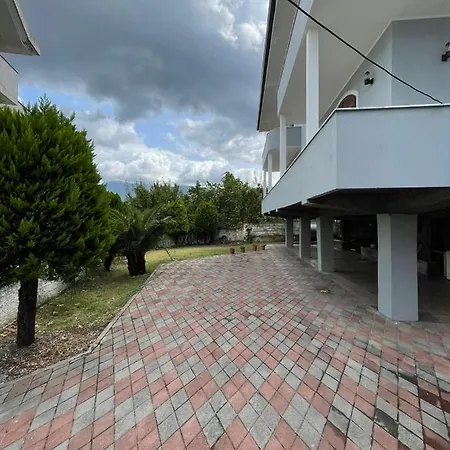 Emanuel's * Tirana